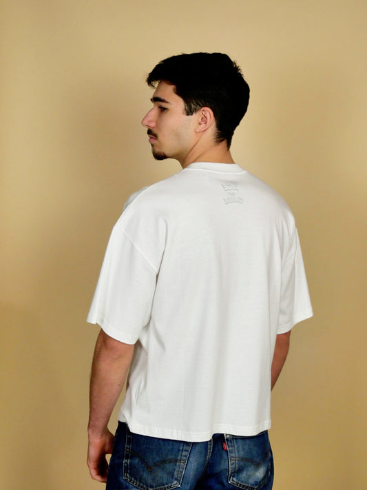 Monsieurbarr T-shirt Boxy Blanc – Ace of Clubs Cartoon (Série Limitée), fabriqué au Portugal pour un style unique et audacieux.