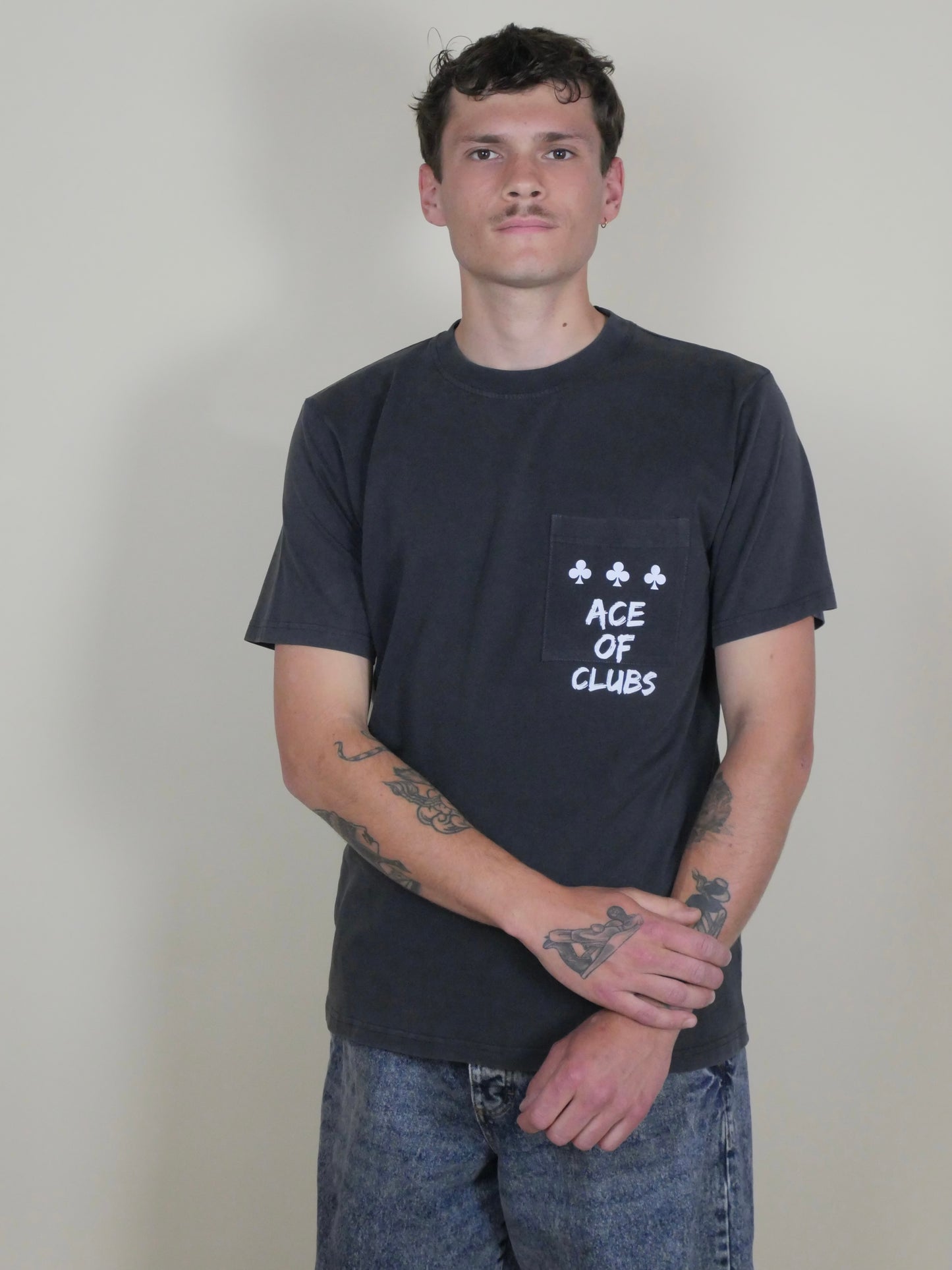 T-shirt Noir Vintage à Poche Ace of Clubs