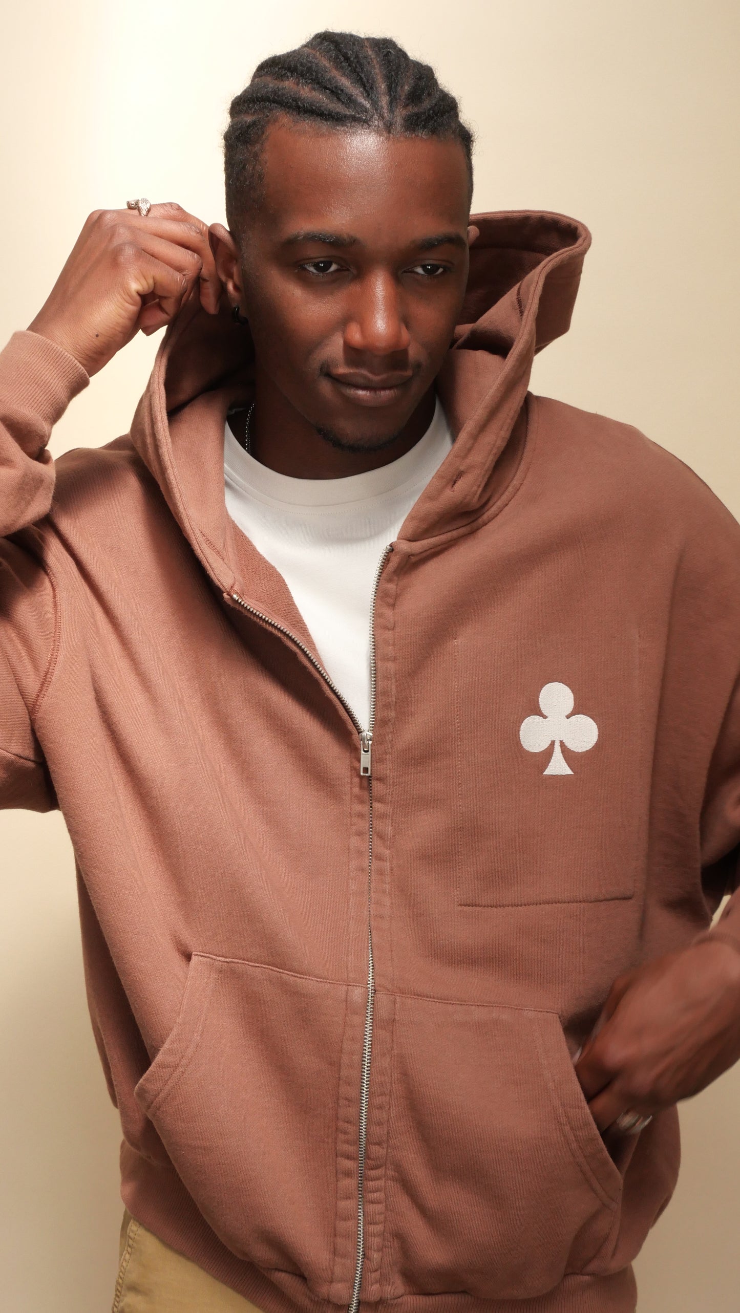 monsieurbarr hoodie full zip marron grand trèfle brodé beige poche intérieure en fausse fourrure oversize