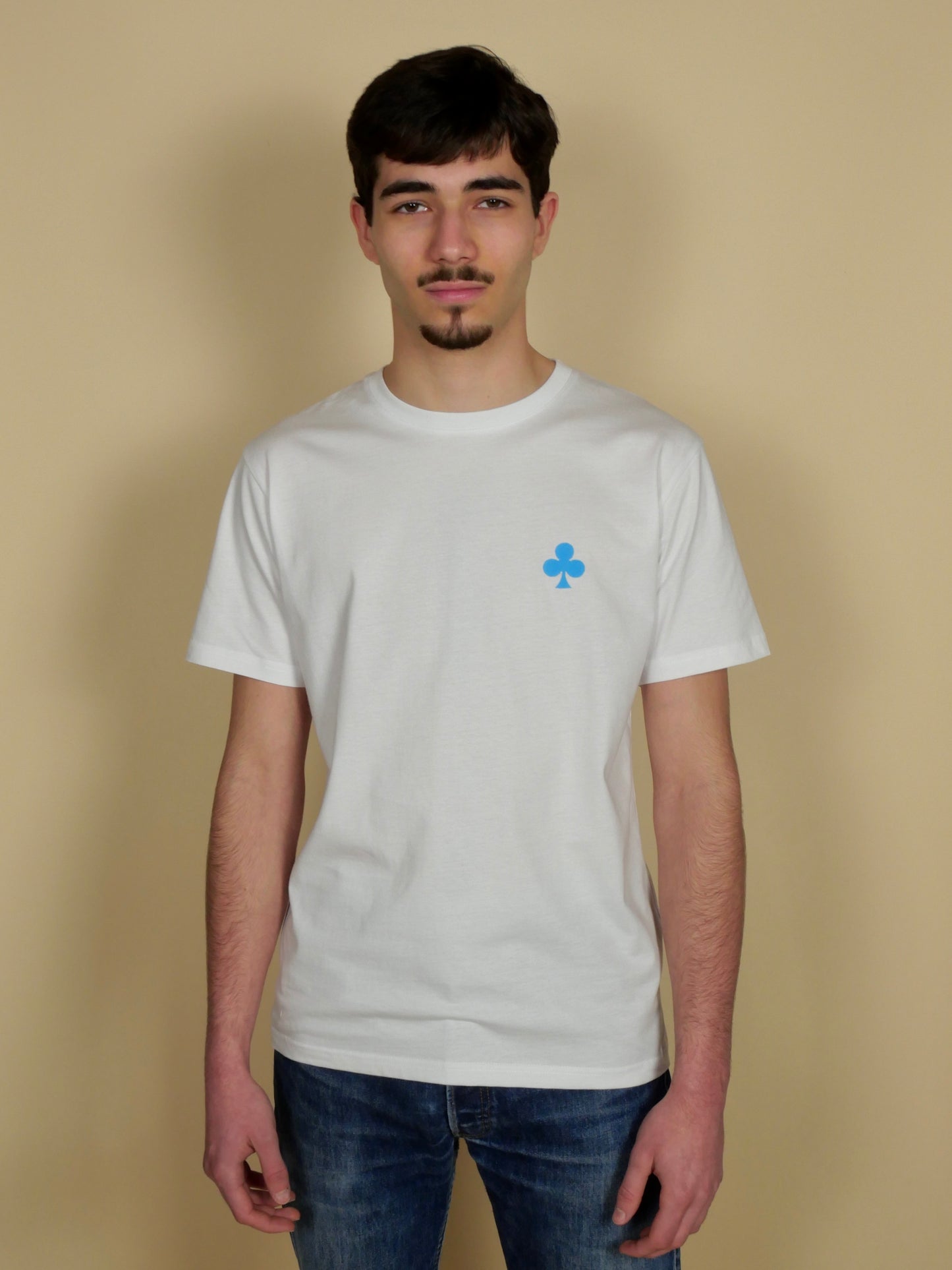 T-shirt blanc d'été trèfle brodé turquoise