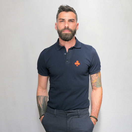 polo bio monsieurbarr fabriqué au Portugal couleur bleu marin, trèfle brodé rouge