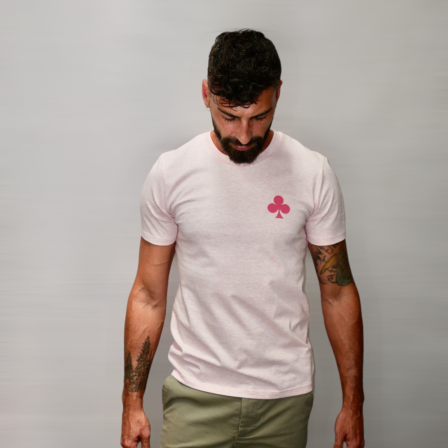 t-shirt rose chiné logo poitrine trèfle rose