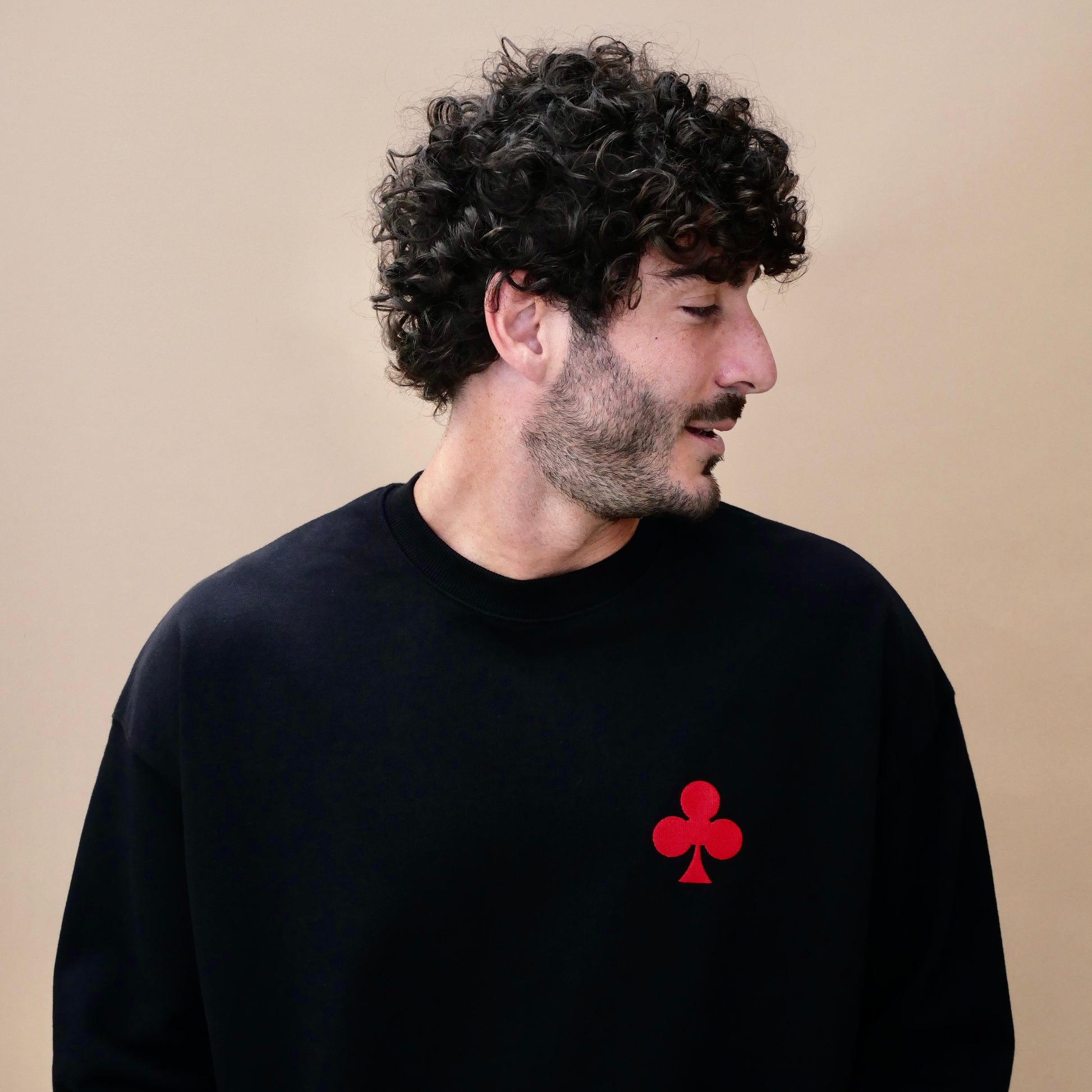 monsieur sweat crewneck collector broderie ace of club nuque broderie trèfle rouge côté coeur