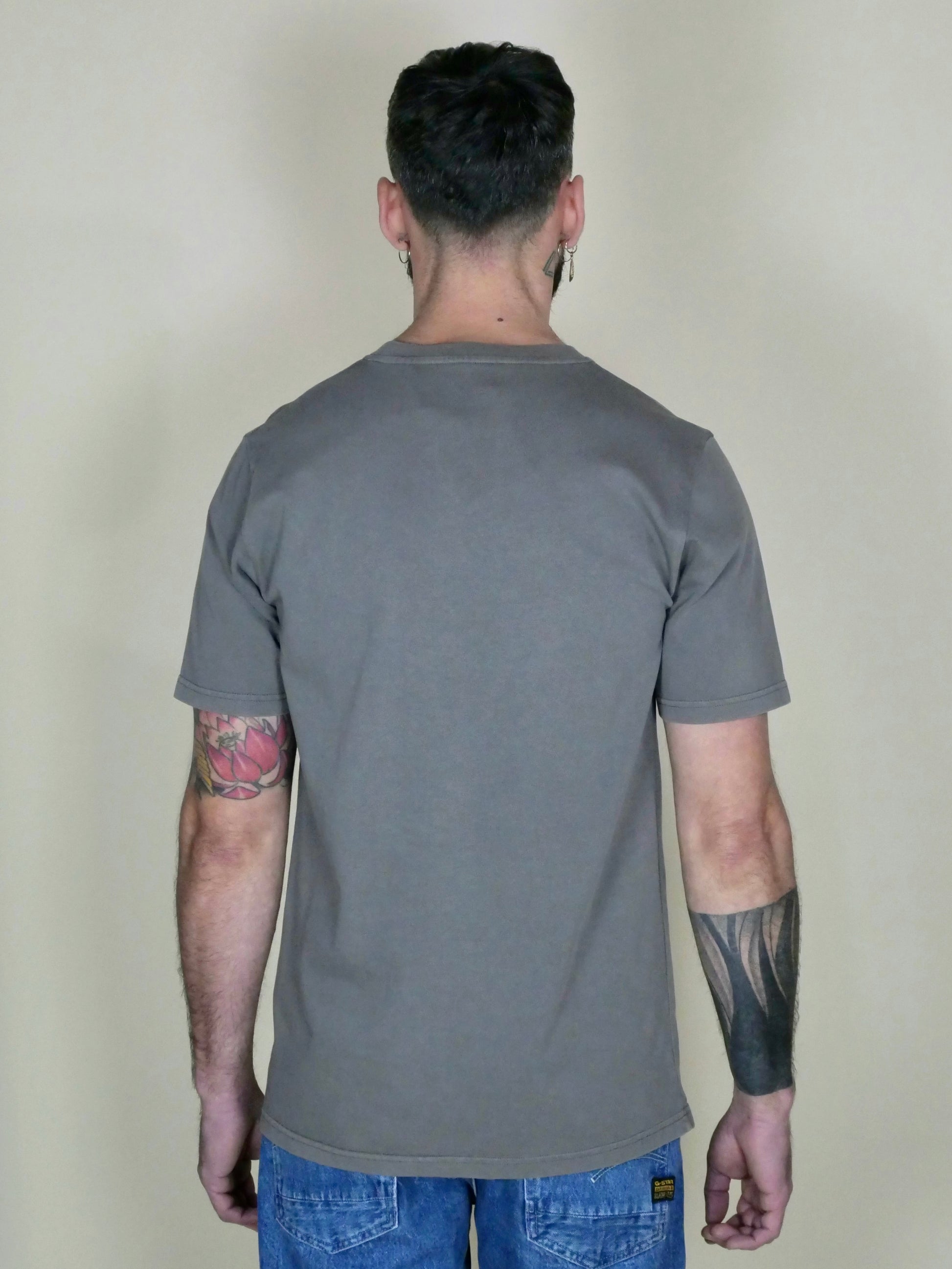 monsieurbarr Dos du t-shirt Pigment Grey unisexe, coton bio épais 240 GSM avec rendu vintage unique