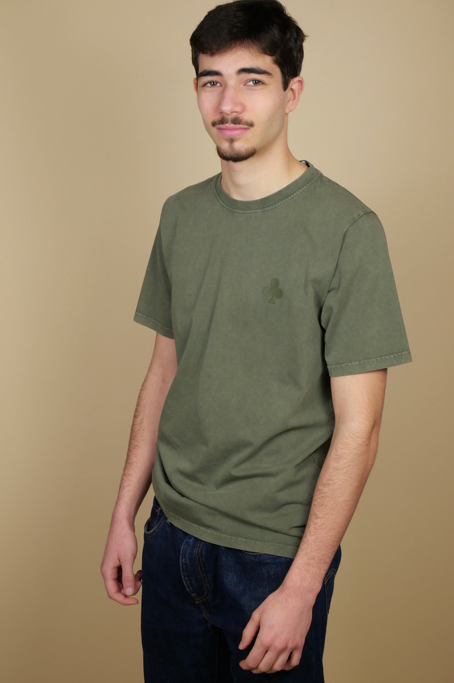 monsieurbarr t-shirt kaki vintage trèfle brodé kaki